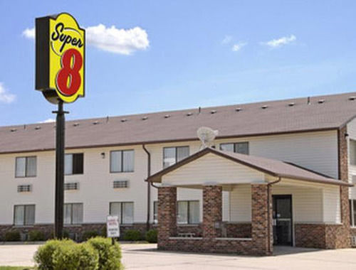 Super 8 By Wyndham Dyersville Exteriér fotografie